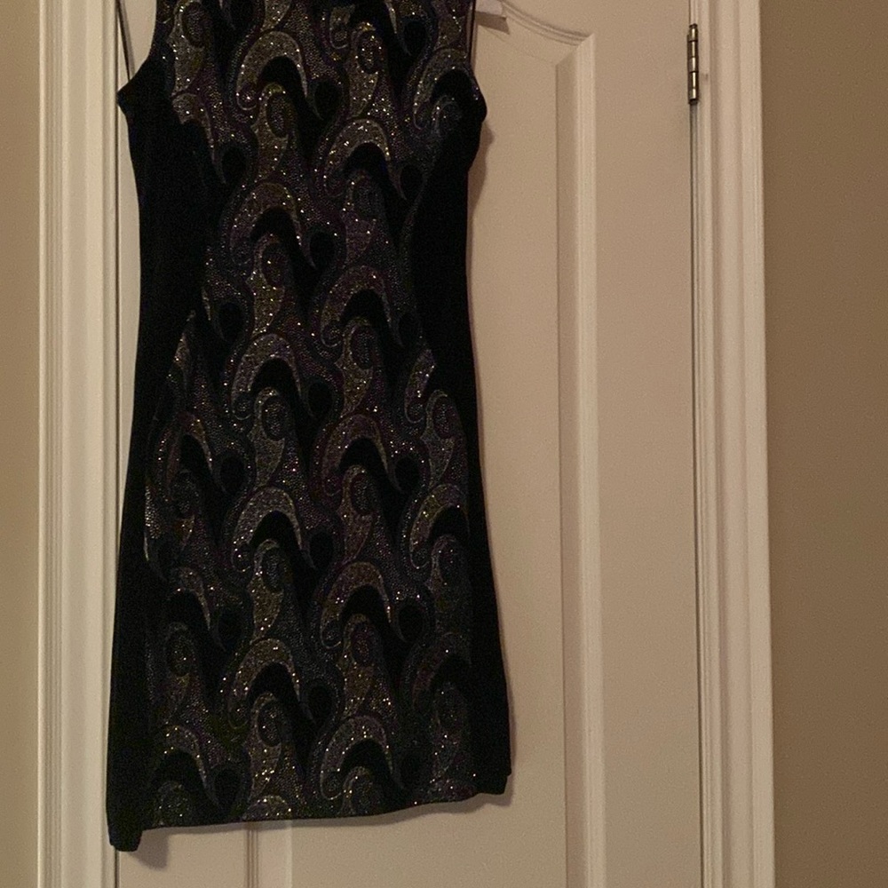 Stylish sleeveless dress for any occasion